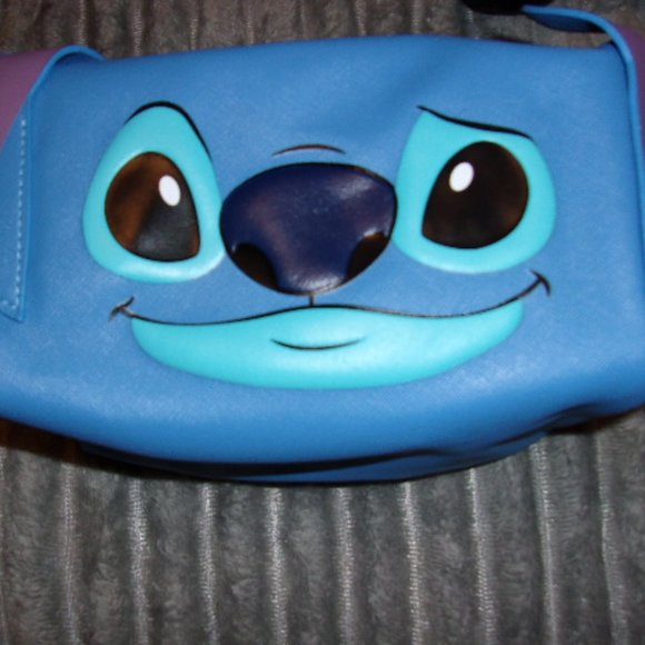 Disney Lilo & Stitch Stitch Face Cosmetic Bag With 3D Ears New - Picture 1 of 3